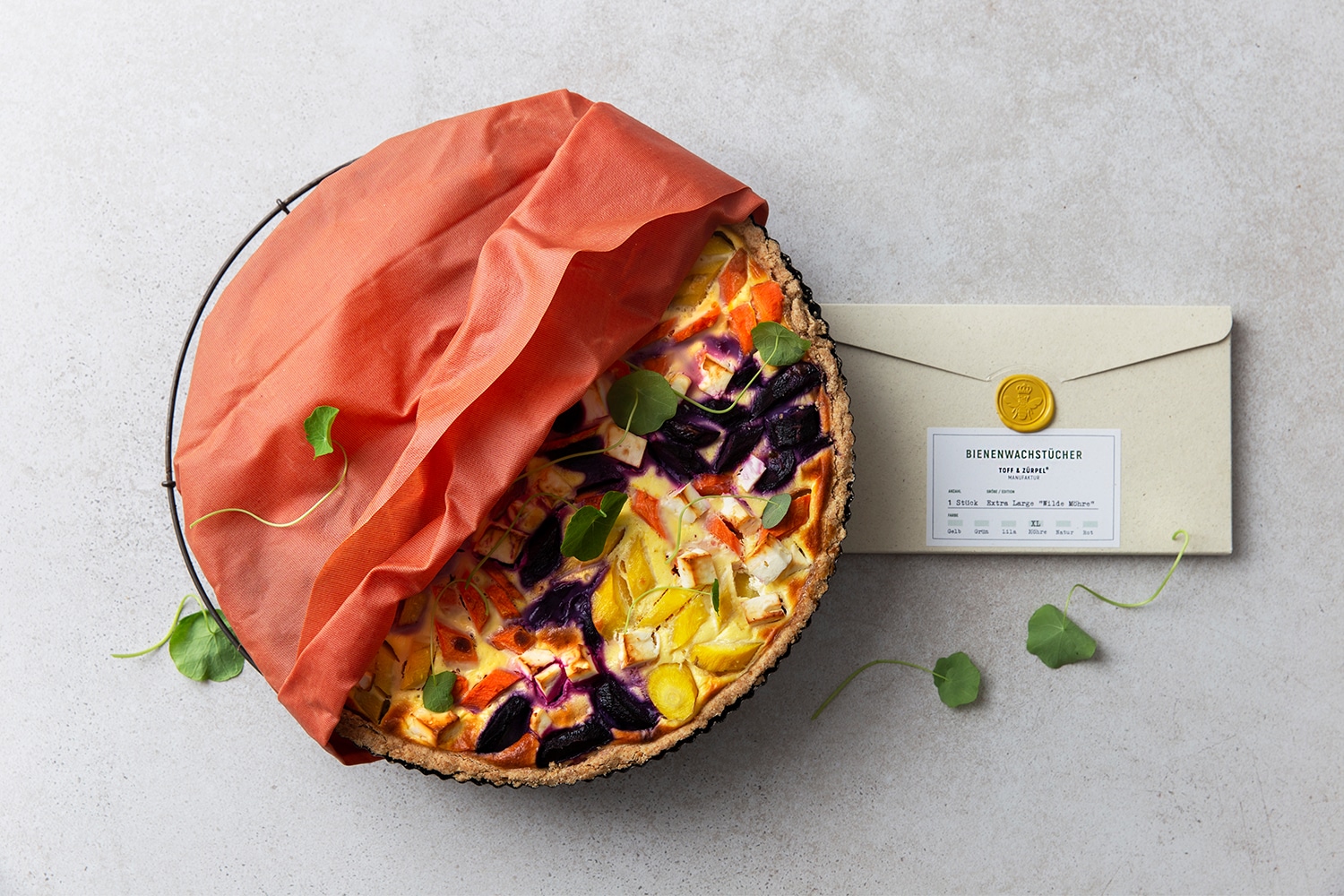 XL Möhre Bienenwachstuch mit Quiche