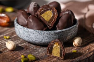 DJOON Bio Dattelpralinen bomba di pistacchio 100g